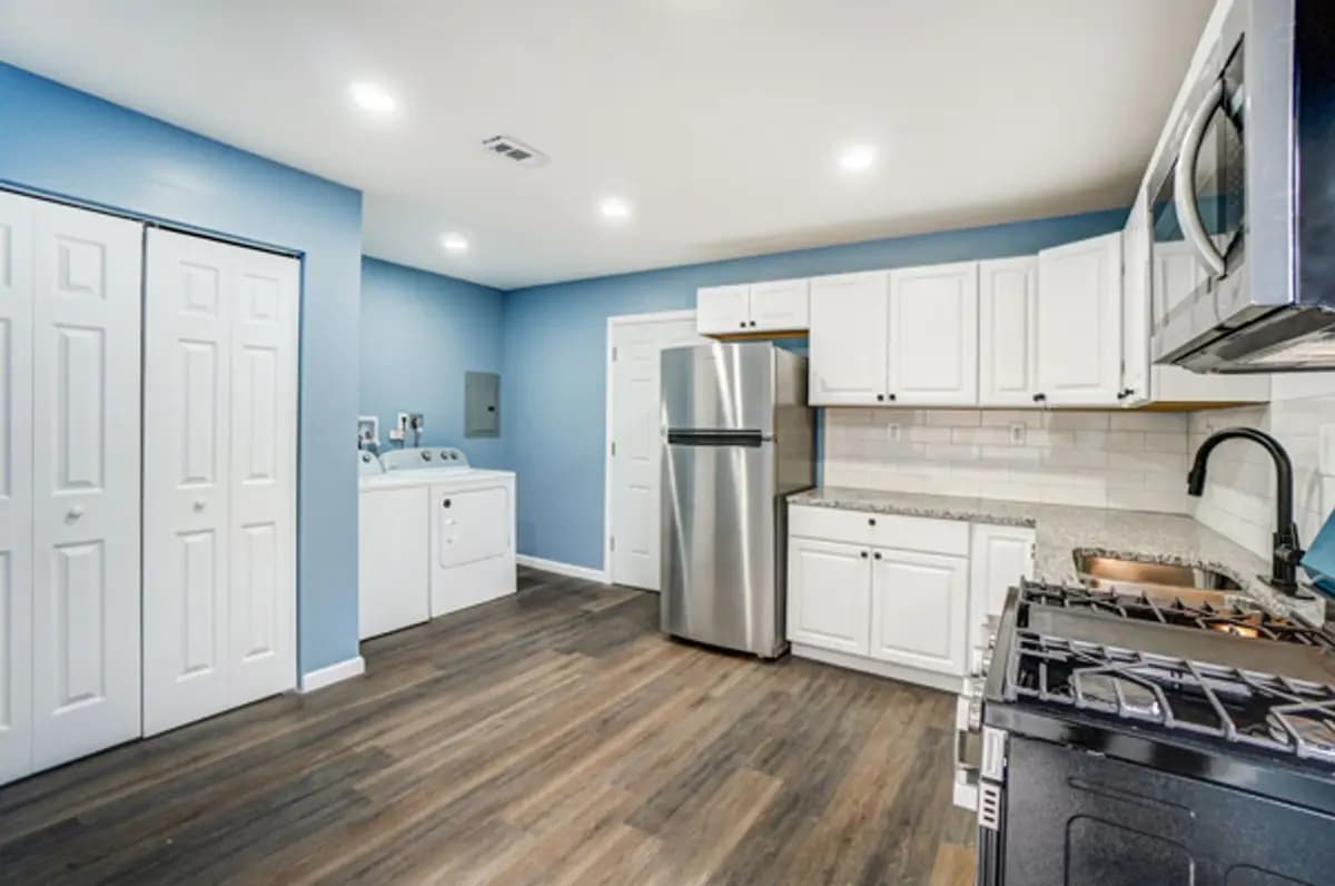 undefined apartments for rent - image - large (6).jpg