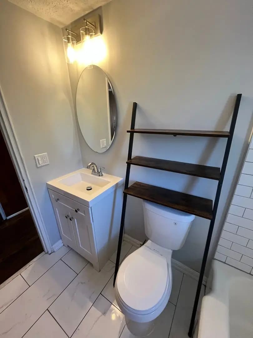 undefined apartments for rent - image - large_24.jpeg - 3