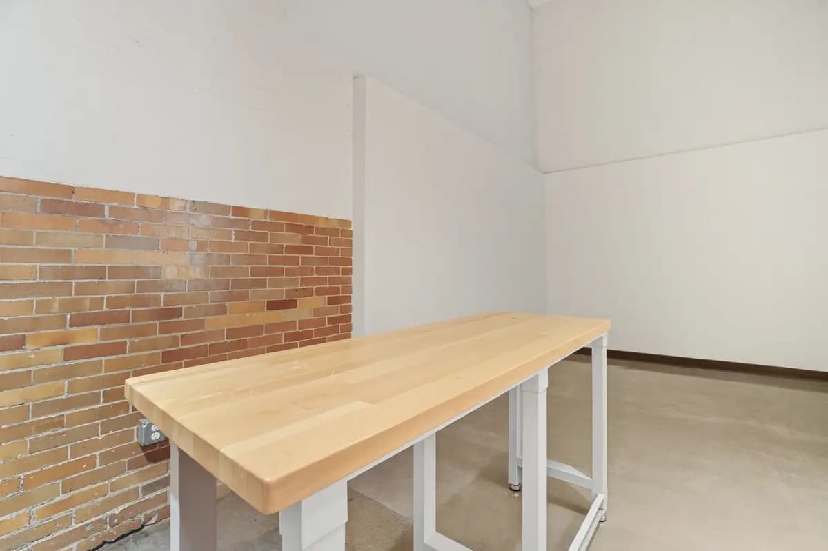 undefined apartments for rent - image - large.jpg_11.jpeg - 0