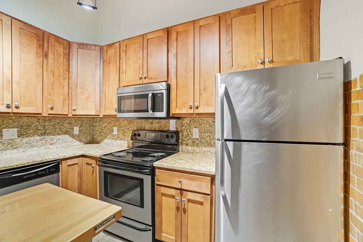 undefined apartments for rent - image - large.jpg_16.jpeg