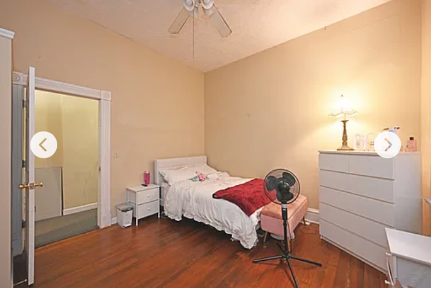 undefined apartments for rent - image - large (11).png - 1