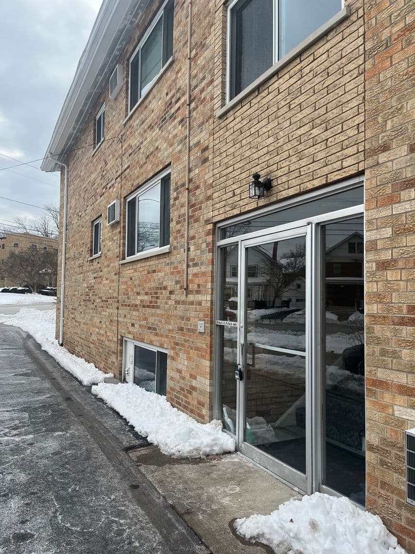 undefined apartments for rent - image - large (1).jpeg - 0