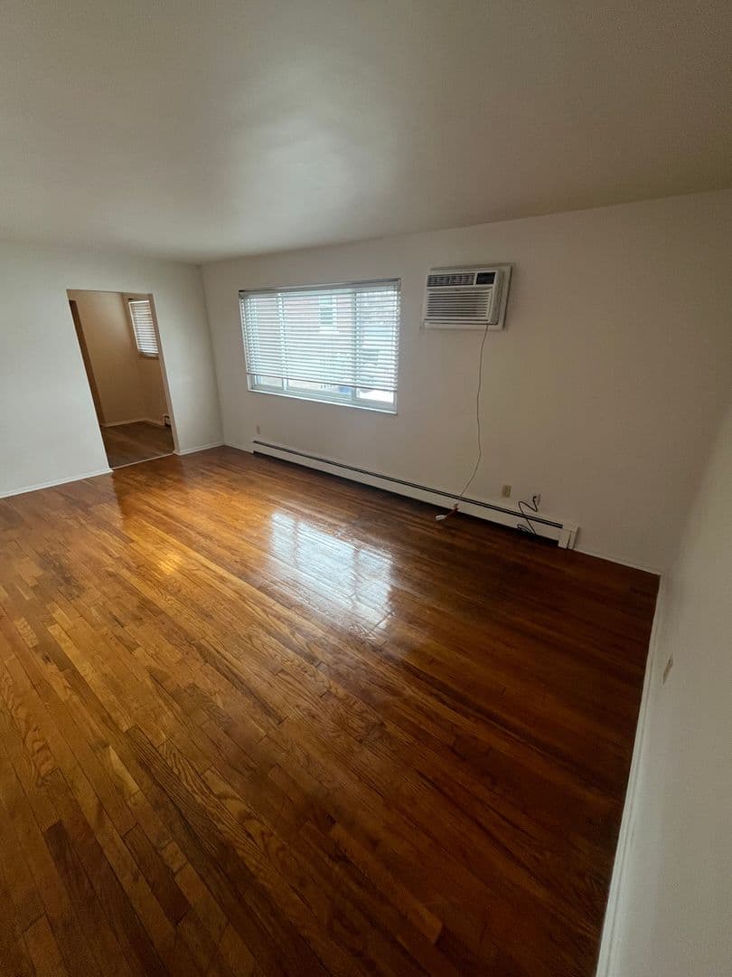 undefined apartments for rent - image - large (2).jpeg - 2