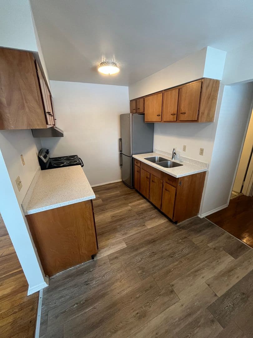 undefined apartments for rent - image - large (6).jpeg - 1