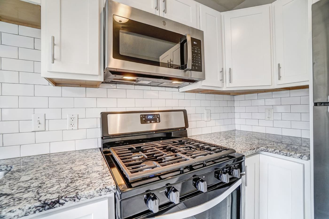 6004 Bramble Ave. - House - 15