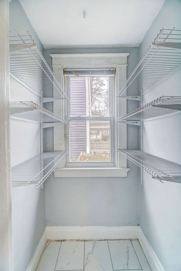 6004 Bramble Ave. - House - 18