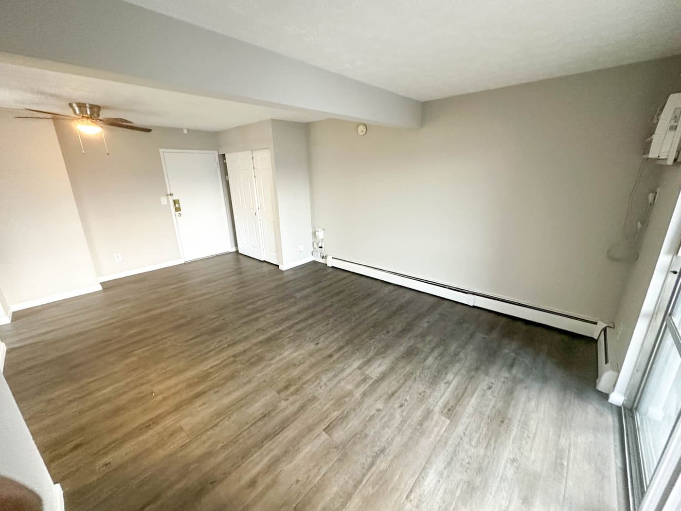 undefined apartments for rent - image - large-2322.jpg - 3