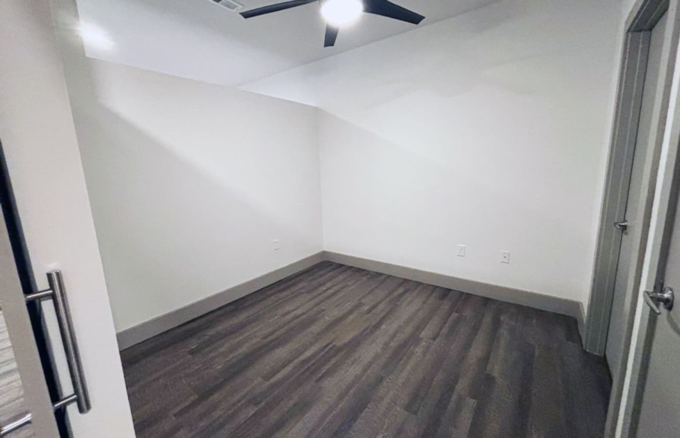 undefined apartments for rent - image - large-1295.jpg - 0