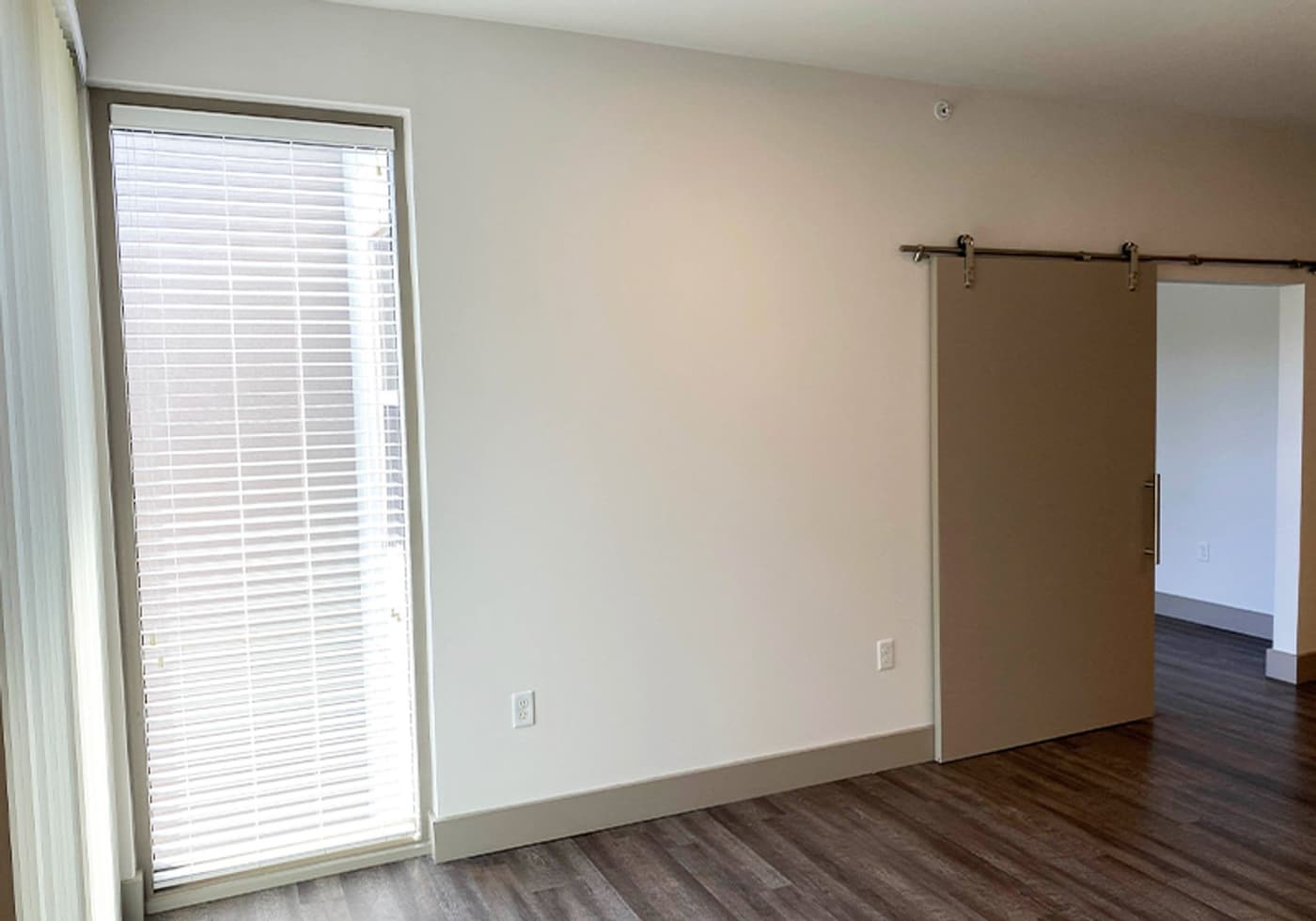 undefined apartments for rent - image - large-1339.jpg