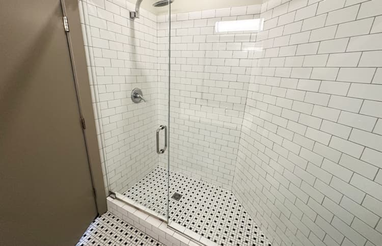 undefined apartments for rent - image - large-1382.jpg