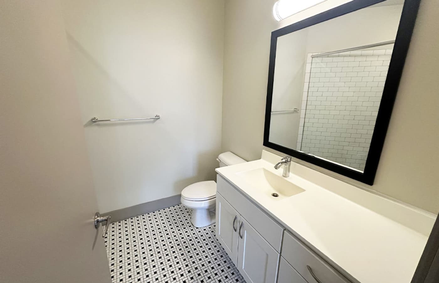 undefined apartments for rent - image - large-1392.jpg - 3