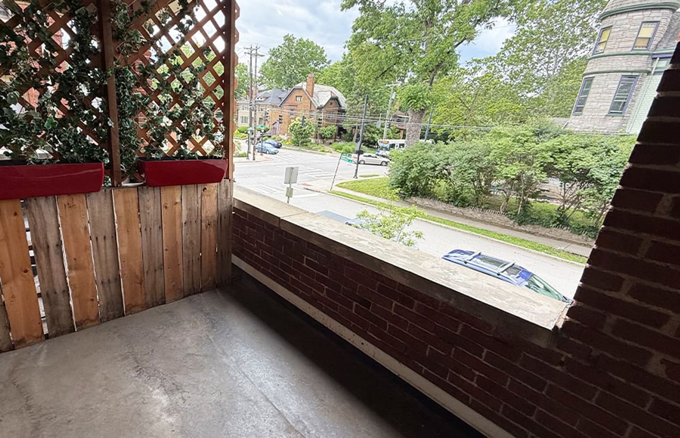 undefined apartments for rent - image - large-1907.jpg - 3