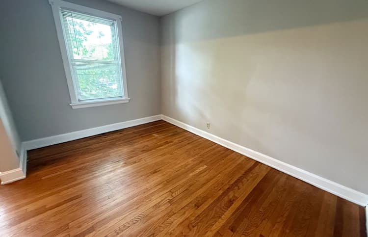 undefined apartments for rent - image - large-1909.jpg