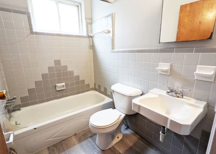 undefined apartments for rent - image - large-4094.jpg