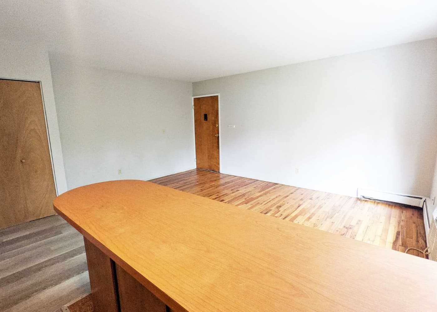 undefined apartments for rent - image - large-4096.jpg - 0