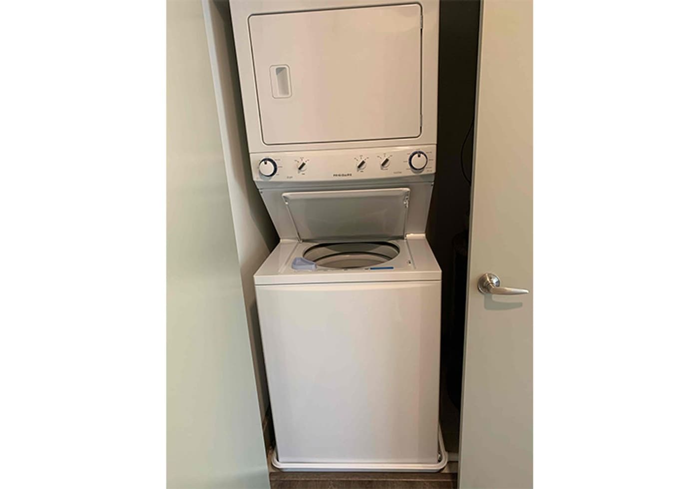 undefined apartments for rent - image - large-519.jpg - 2