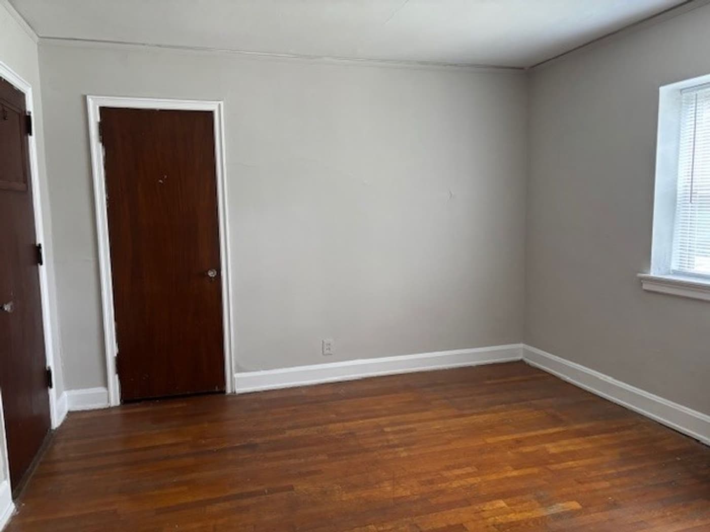 undefined apartments for rent - image - large-2312.jpg - 0