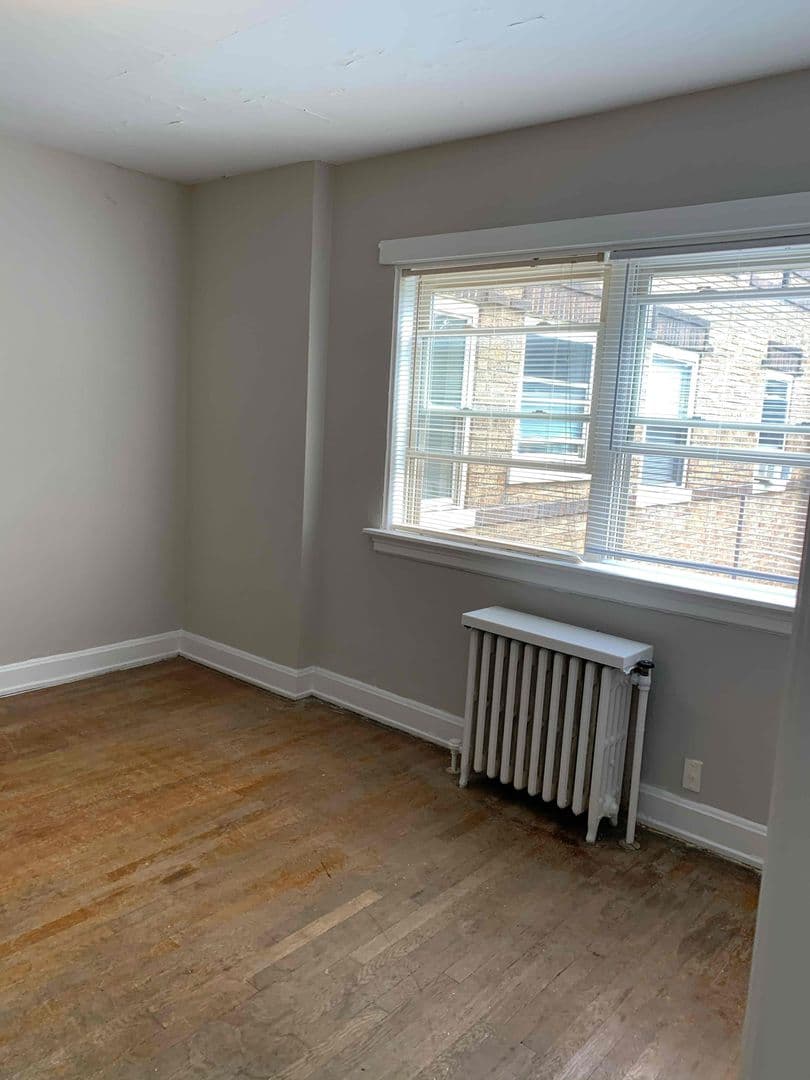 undefined apartments for rent - image - large-420.jpg - 3