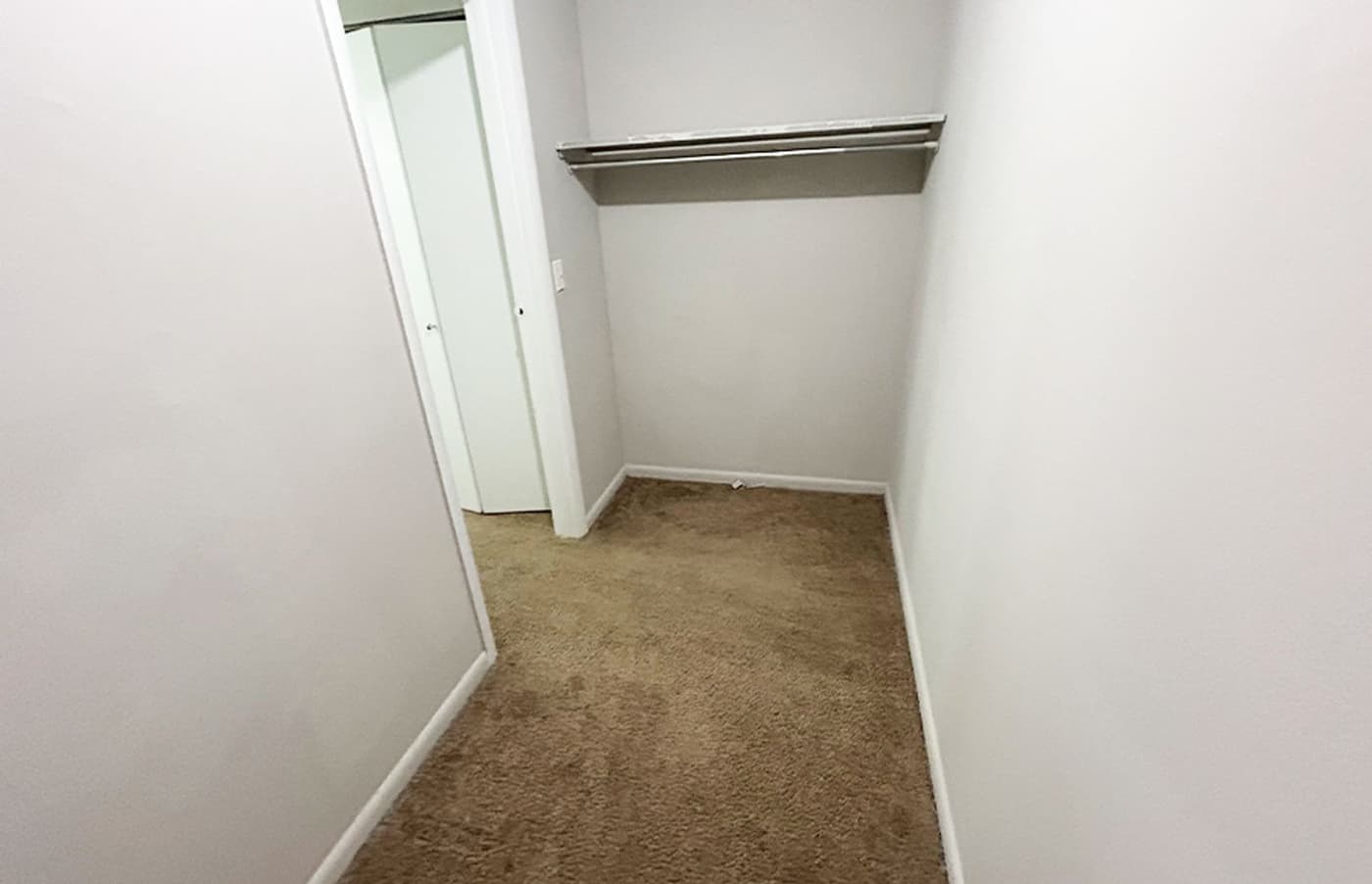 undefined apartments for rent - image - large-181.jpg - 3