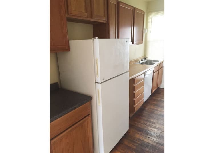 undefined apartments for rent - image - large-1913.jpg