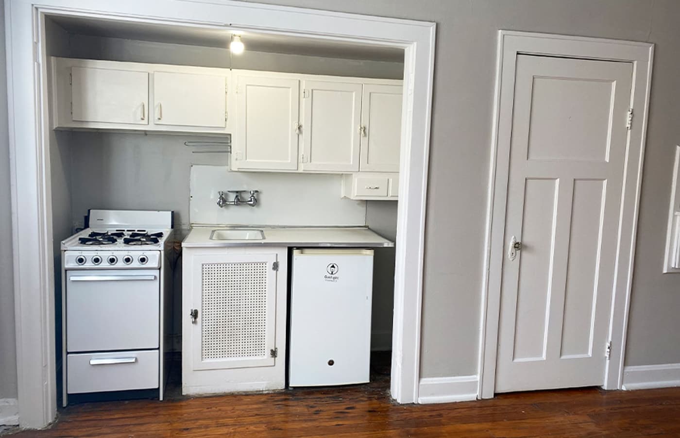 undefined apartments for rent - image - large-1405.jpg - 3