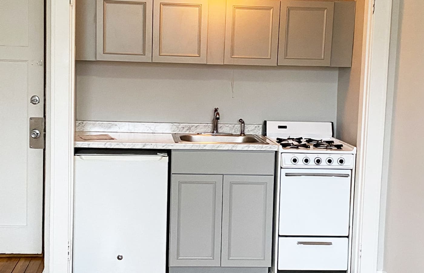 undefined apartments for rent - image - large-2256.jpg - 0