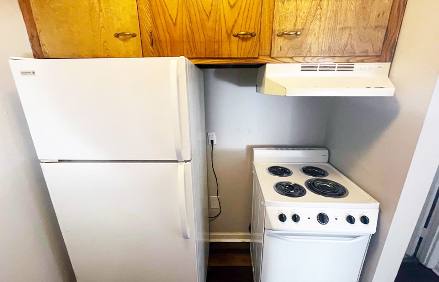 undefined apartments for rent - image - large-2634.jpg - 0