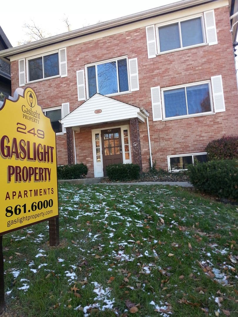 undefined apartments for rent - image - large-1548.jpg - 1