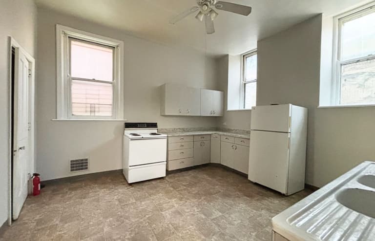 undefined apartments for rent - image - large-2907.jpg