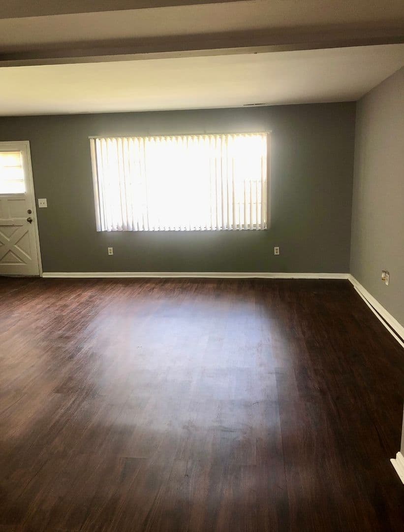 Cardinal Real Estate - Apartment - 9