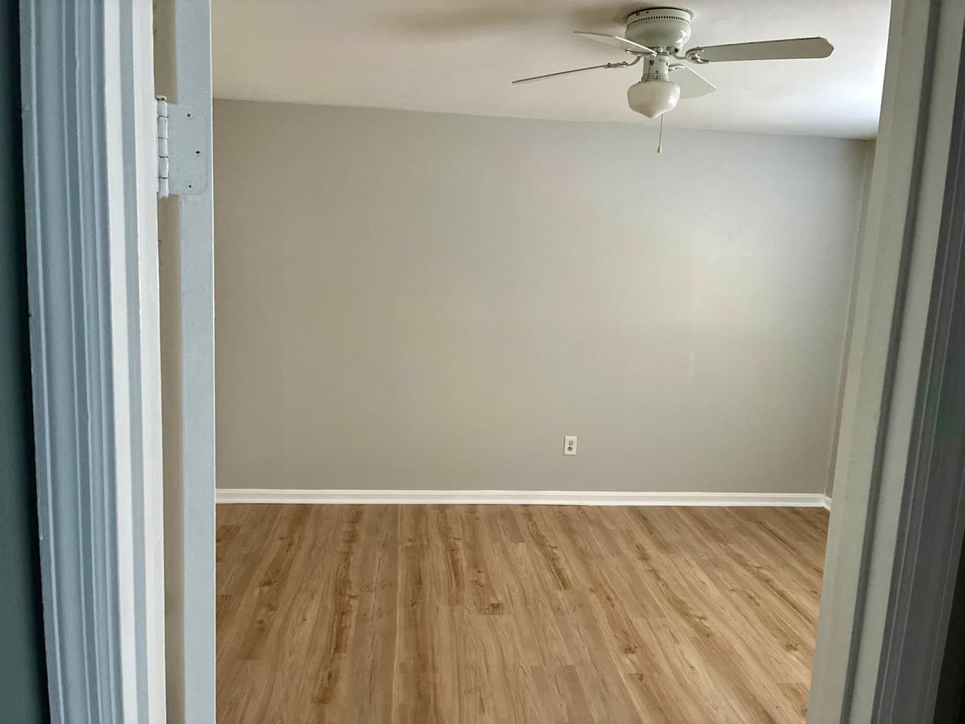 Cardinal Real Estate - Apartment - 4