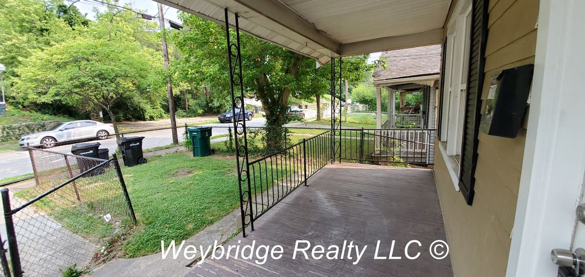 Woodlawn Ave 713 - House - 2
