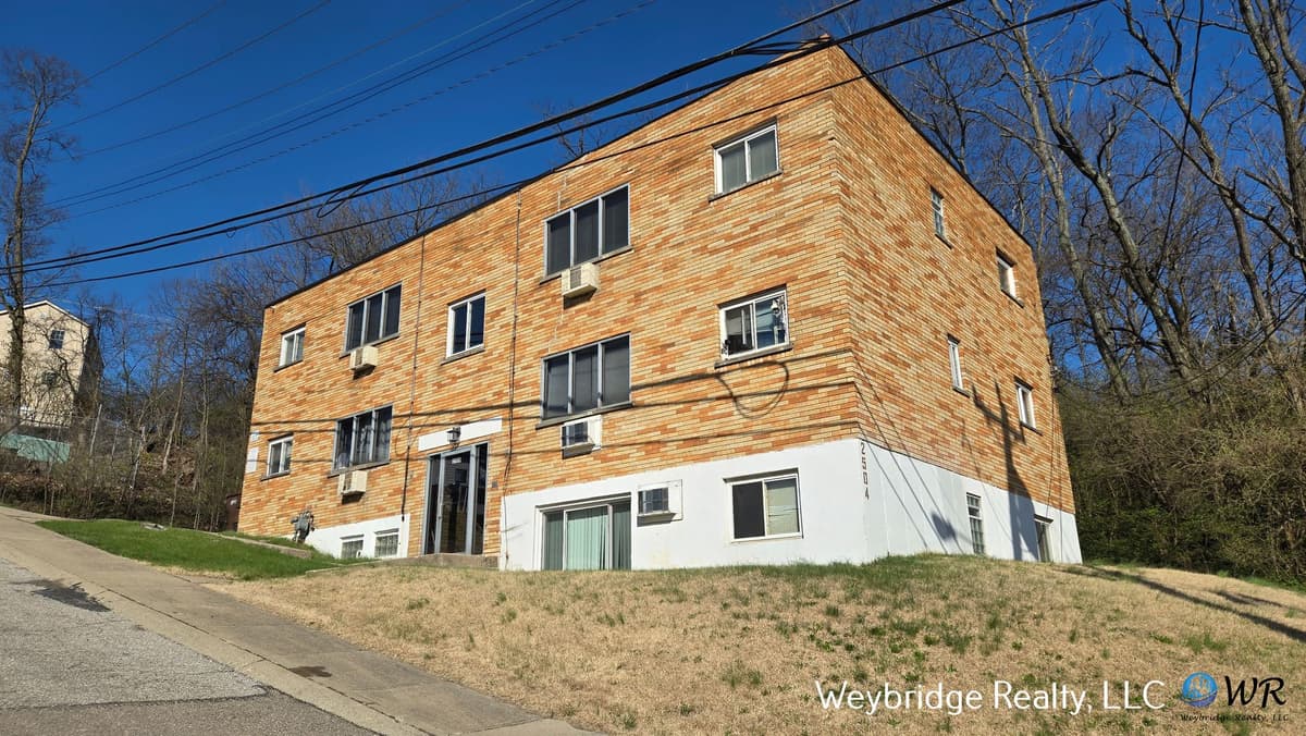 undefined apartments for rent - image - large (8).jpg