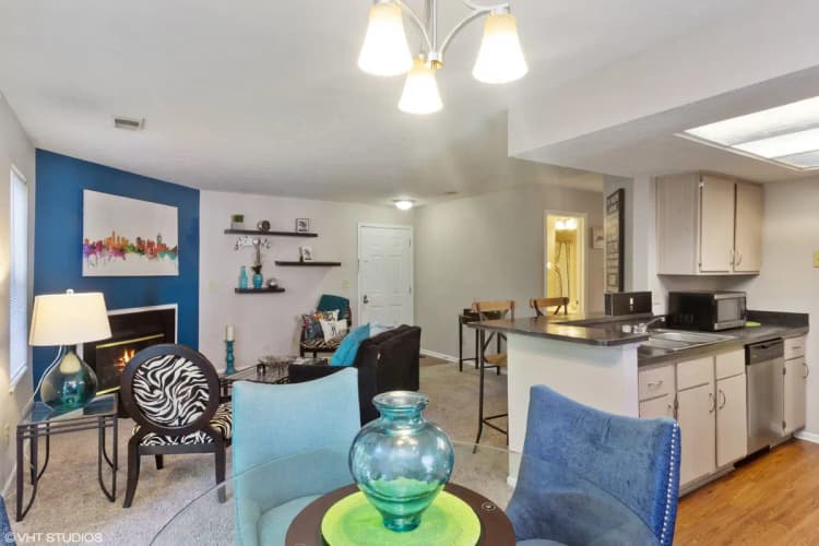 Cincinnati apartments for rent - image - 06_3515brookstonedr_91001_kitchenliving_hires.jpg