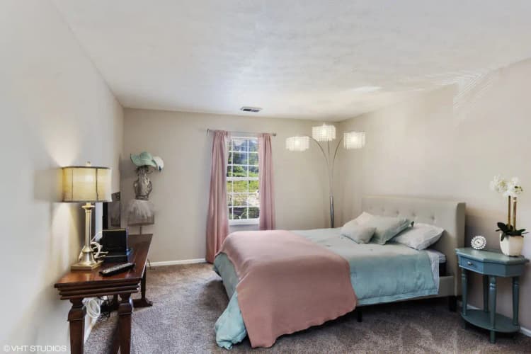 Cincinnati apartments for rent - image - 07_3515brookstonedr_18001_bedroom_hires.jpg