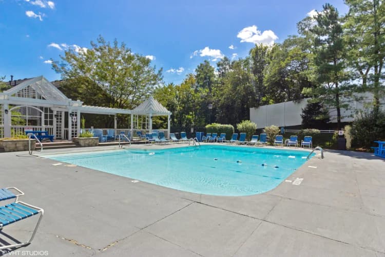 Cincinnati apartments for rent - image - 13_3515brookstonedr_29_pool_hires.jpg