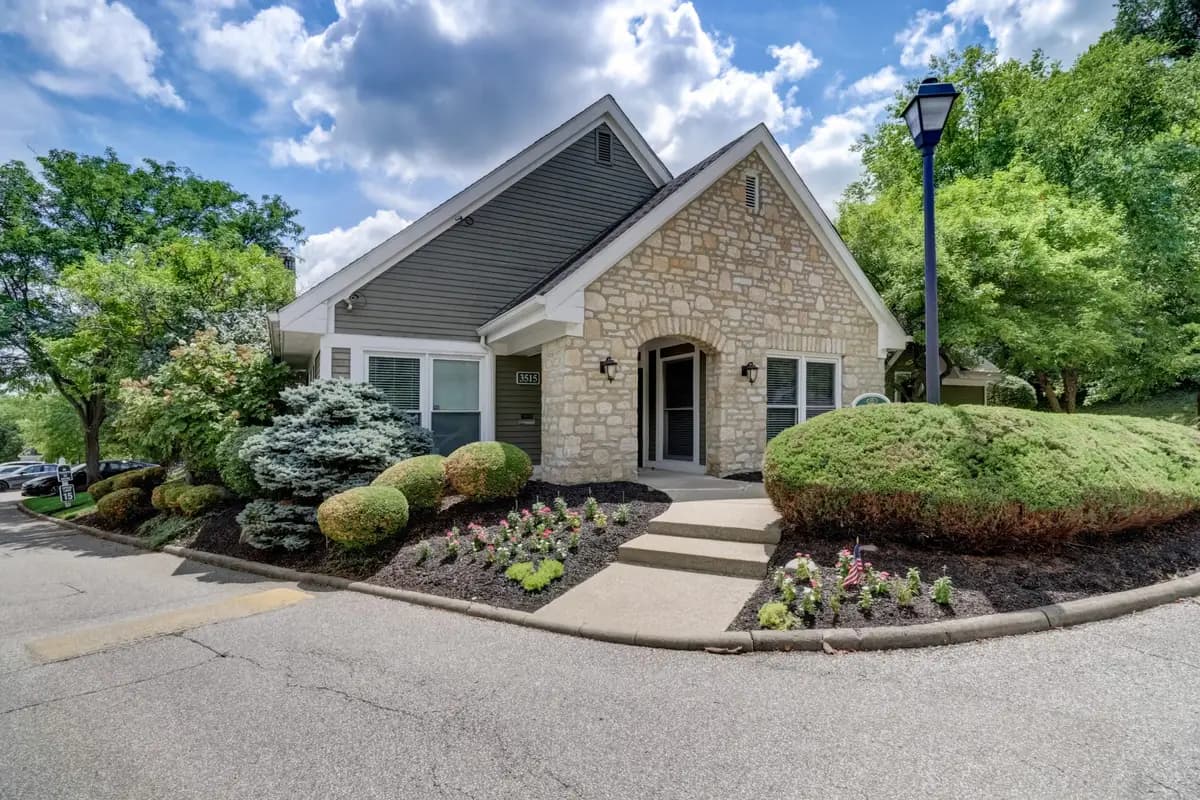 Cincinnati apartments for rent - image - 26-print-brookstone dr-026.jpg