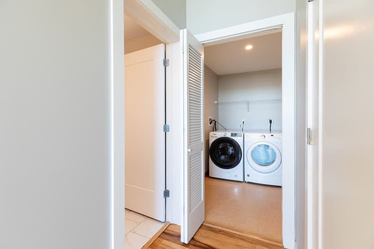 Cincinnati apartments for rent - image - Penthouse Unit