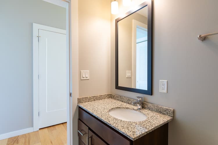 Cincinnati apartments for rent - image - Penthouse Unit