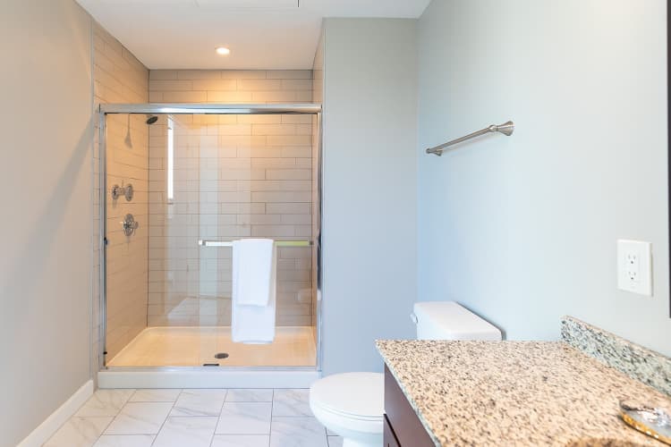 Cincinnati apartments for rent - image - Penthouse Unit