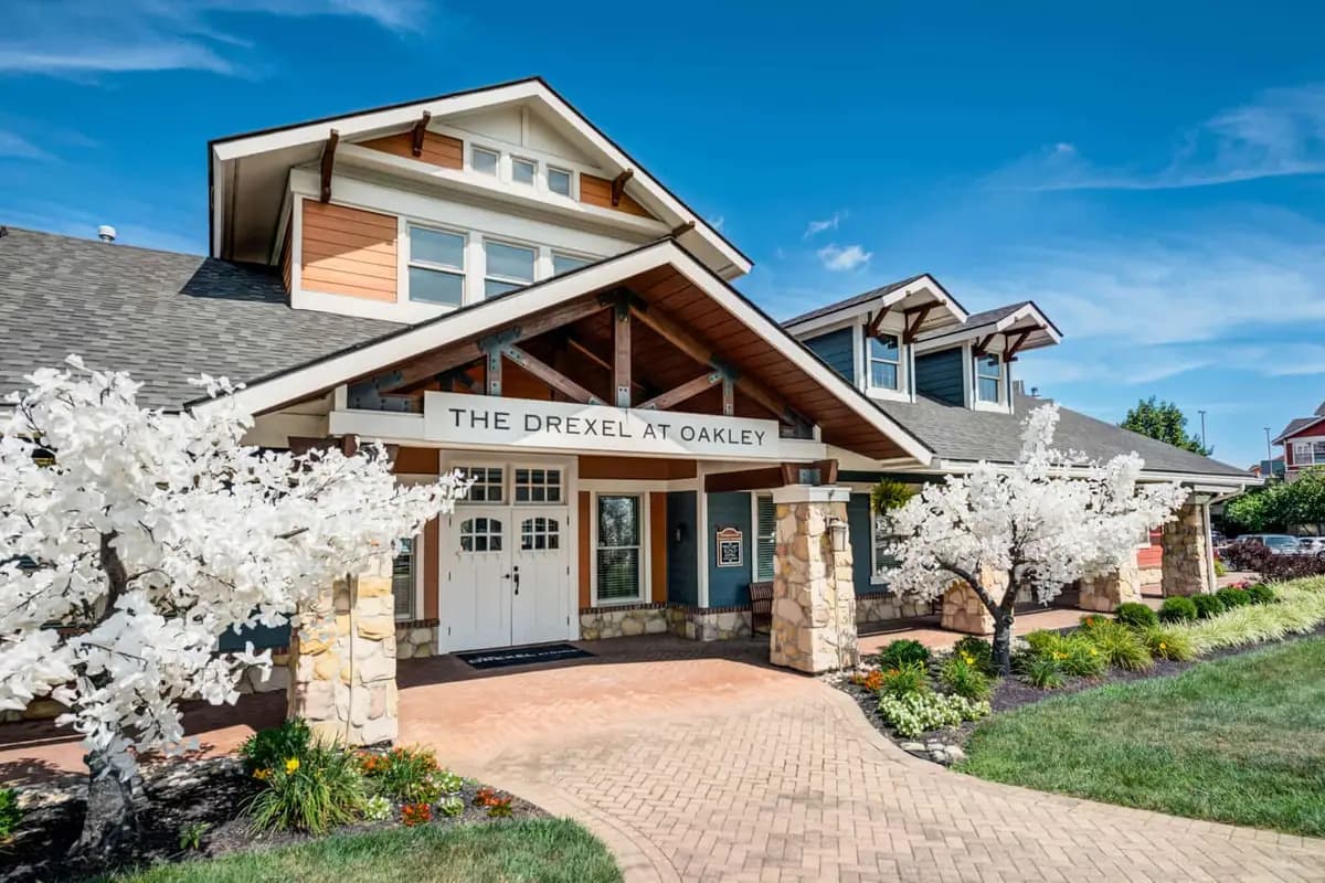 Cincinnati apartments for rent - image - Drexel-at-oakley-apartments-leasing-office-01.jpg