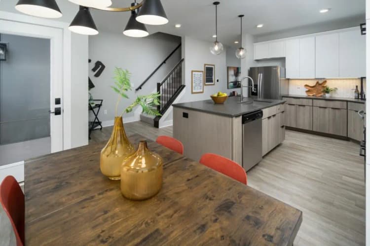 Cincinnati apartments for rent - image - 42084dd8-c1e0-411a-8474-72c3dfaae08d-1024x682.jpeg