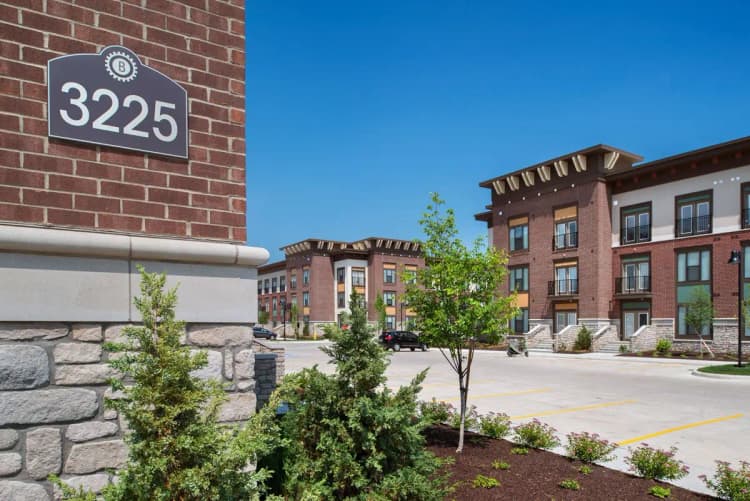 Cincinnati apartments for rent - image - large-1712262014702-DSC_0632.jpg