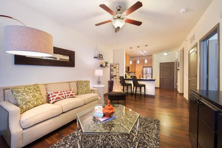 Cincinnati apartments for rent - image - large-1712265443838-DSC_0496.jpg