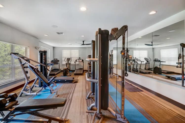 Cincinnati apartments for rent - image - 12-print-marburg ave-012.png
