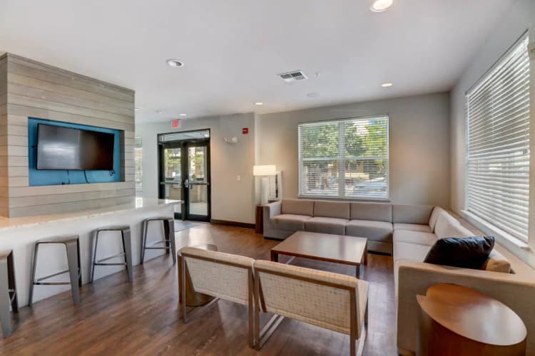 Cincinnati apartments for rent - image - 7-print-marburg ave-007.png