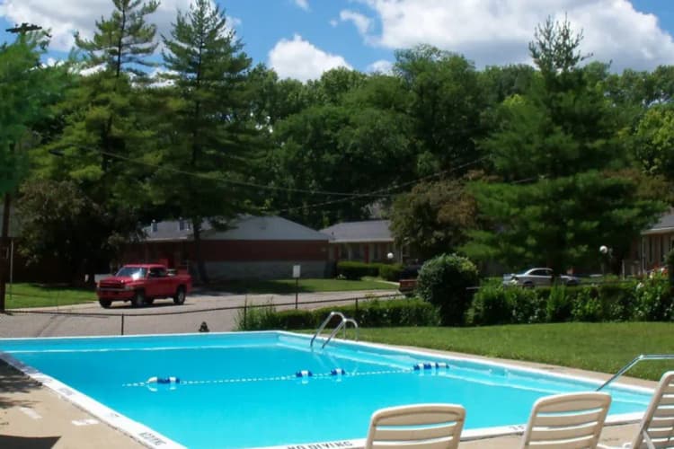 Cincinnati apartments for rent - image - leesburg-apartments-hydeparkoakley-cincinnati-oh-primary-photo.jpg