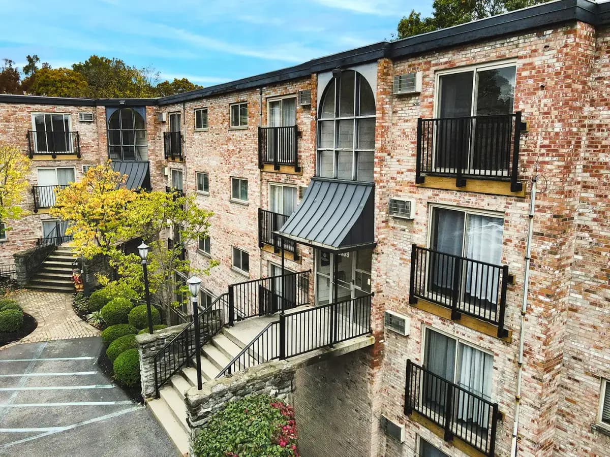 Cincinnati apartments for rent - image - DJI_0012-edit-copy-1.png