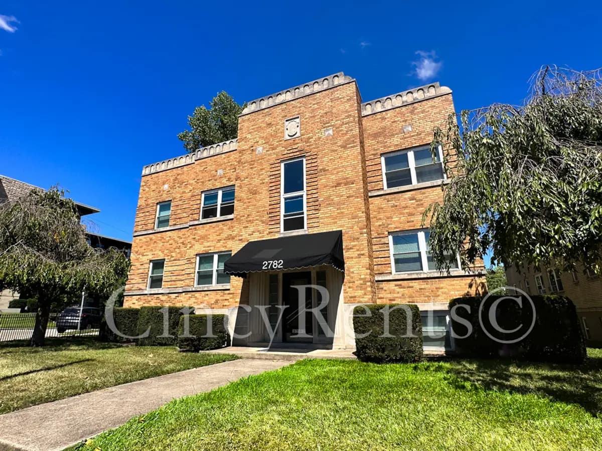 Cincinnati apartments for rent - image - 2782Observatory102025-01.jpg