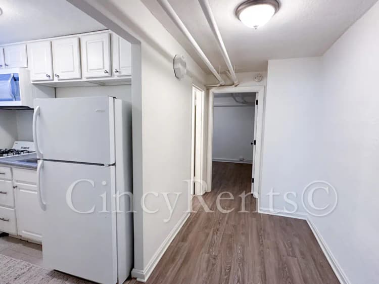 Cincinnati apartments for rent - image - 2782Observatory102025-08.jpg